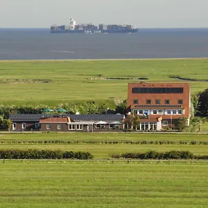 4* Hotel Nige Hus