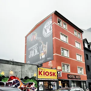 Westlight Hostal